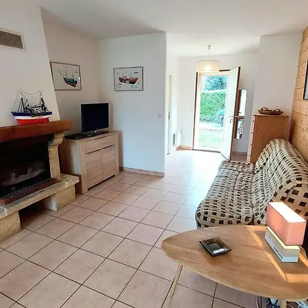Comfortable House With Nice Garden In Dom wakacyjny *